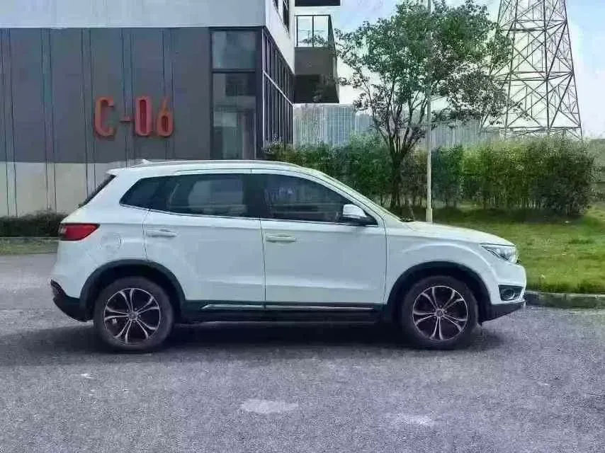 2017 FAW Senia R7 1.6L 116HP L4 6AT,autocango,china used car exporter,china ev exporter,chinese used car exporter,chinese used ev exporter