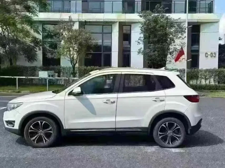 2017 FAW Senia R7 1.6L 116HP L4 6AT,autocango,china used car exporter,china ev exporter,chinese used car exporter,chinese used ev exporter