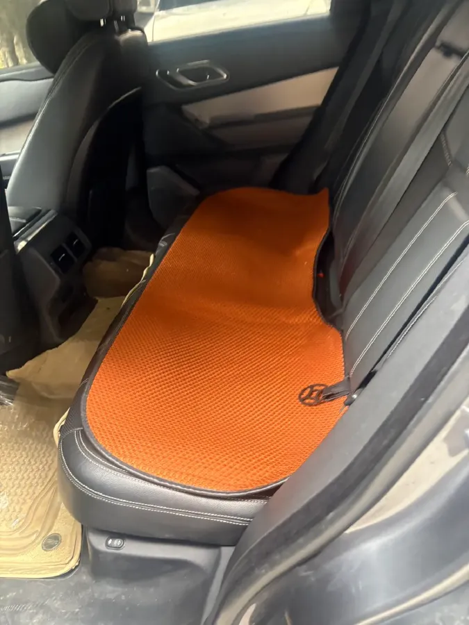 2019 Land Rover Range Rover Velar 2.0T 250HP L4 8AT,autocango,china used car exporter,china ev exporter,chinese used car exporter,chinese used ev exporter