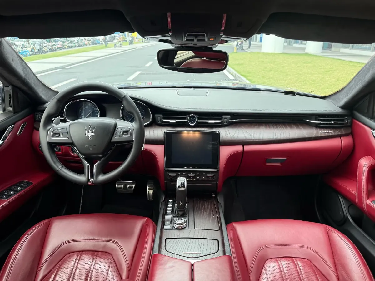 2018 Maserati Quattroporte 3.0T 430HP V6 8AT,autocango,china used car exporter,china ev exporter,chinese used car exporter,chinese used ev exporter