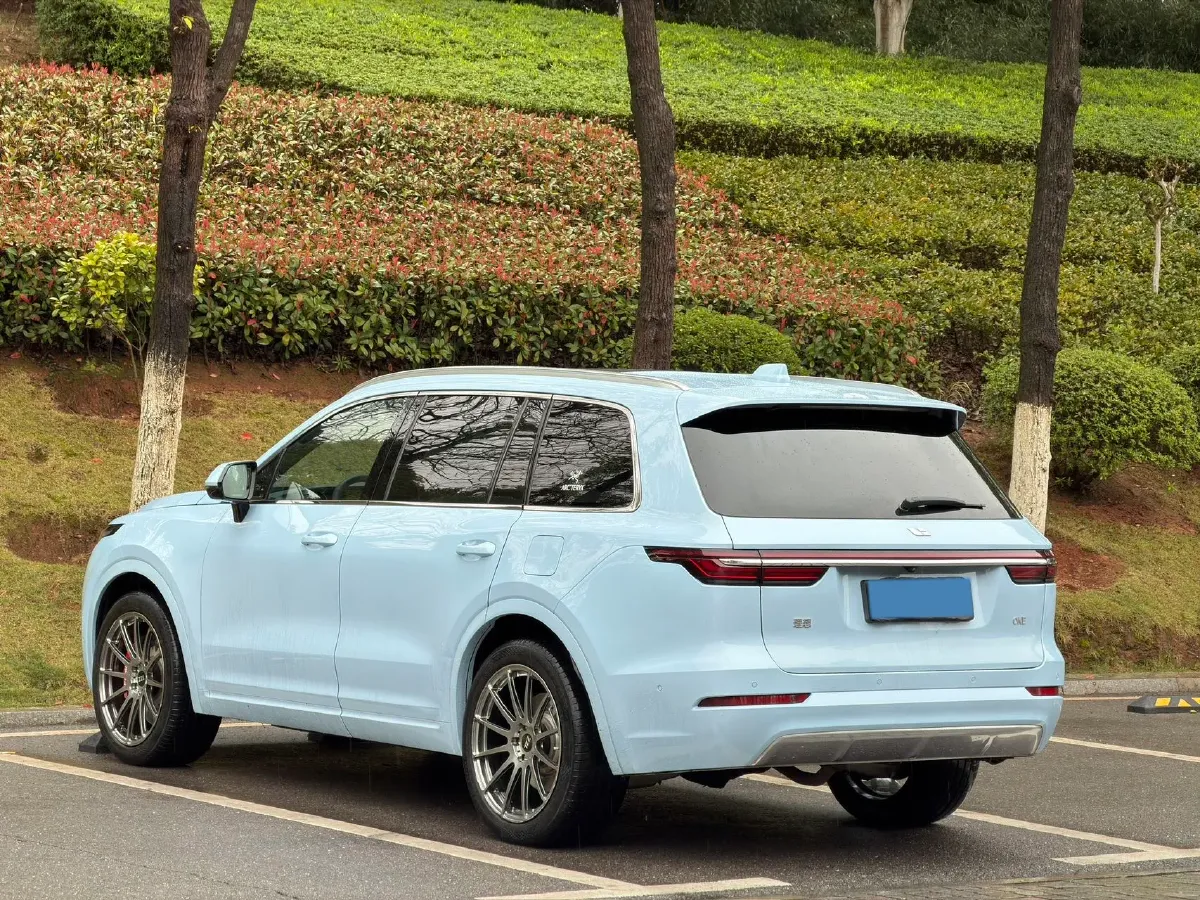 2021 Li ONE Range Extended 131HP REEV 40.5KWH,autocango,china used car exporter,china ev exporter,chinese used car exporter,chinese used ev exporter