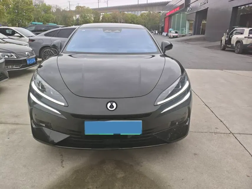 2024 Denza DenzaZ9GT 2.0T 207HP L4 E-CVT PHEV 38.5KWH,autocango,china used car exporter,china ev exporter,chinese used car exporter,chinese used ev exporter