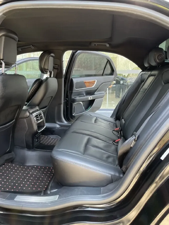 2018 Lincoln Continental 2.0T 261HP L4 6AT,autocango,china used car exporter,china ev exporter,chinese used car exporter,chinese used ev exporter