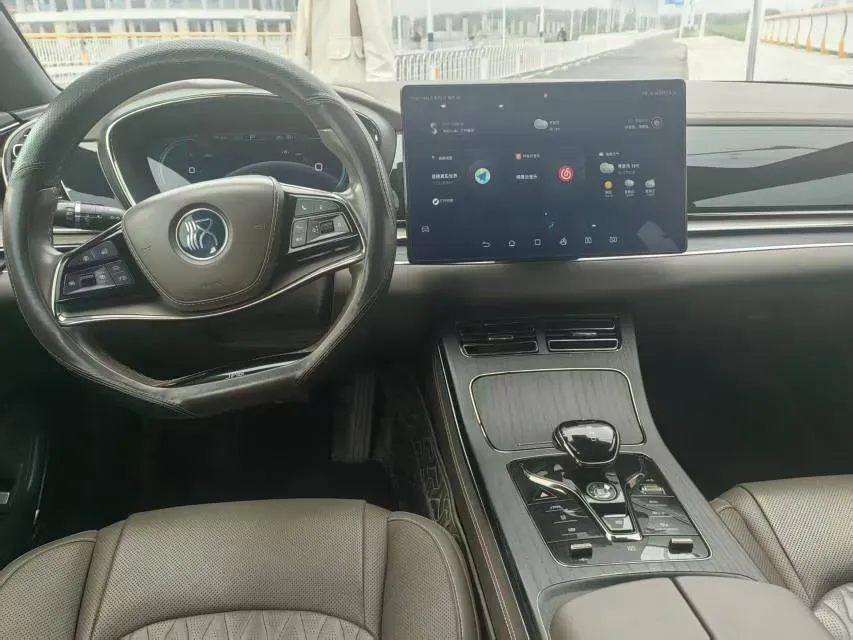 2020 WEY VV7 2.0T 227HP L4 7DCT PHEV,autocango,china used car exporter,china ev exporter,chinese used car exporter,chinese used ev exporter