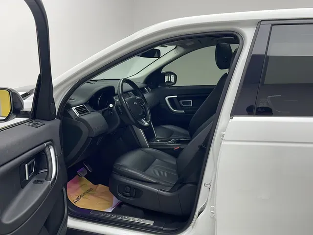 2019 Land Rover Discovery Sport 2.0T 241HP L4 9AT,autocango,china used car exporter,china ev exporter,chinese used car exporter,chinese used ev exporter