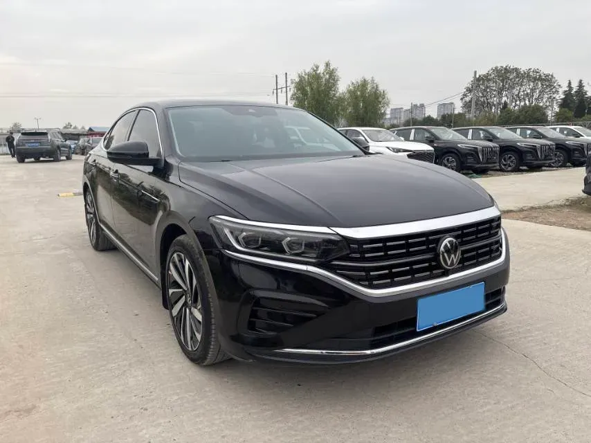 2024 Volkswagen Passat 2.0T 220HP L4 7DCT,autocango,china used car exporter,china ev exporter,chinese used car exporter,chinese used ev exporter