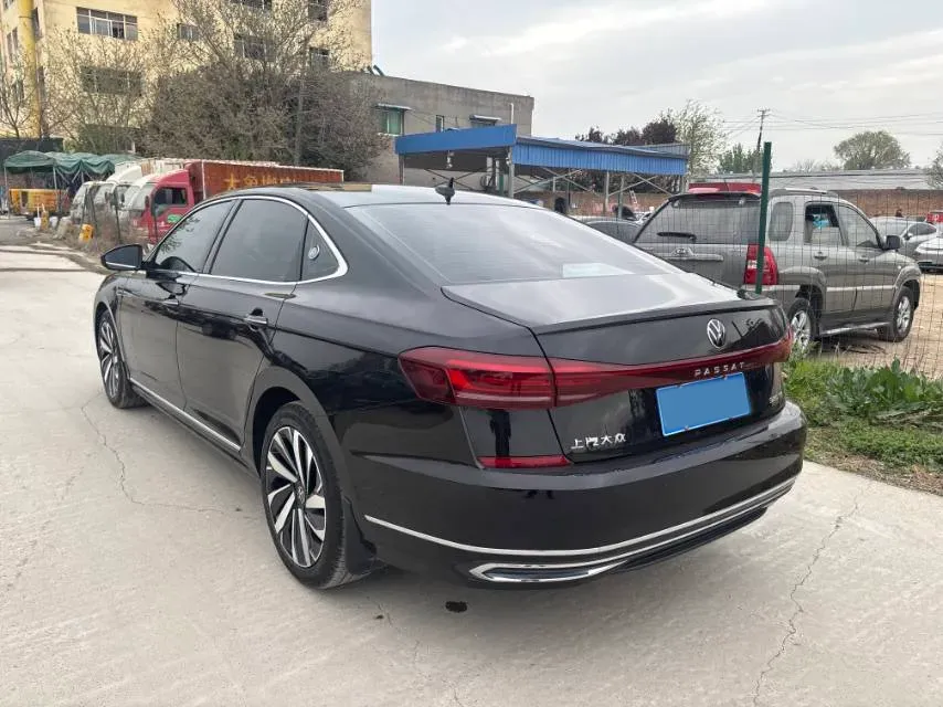 2024 Volkswagen Passat 2.0T 220HP L4 7DCT,autocango,china used car exporter,china ev exporter,chinese used car exporter,chinese used ev exporter
