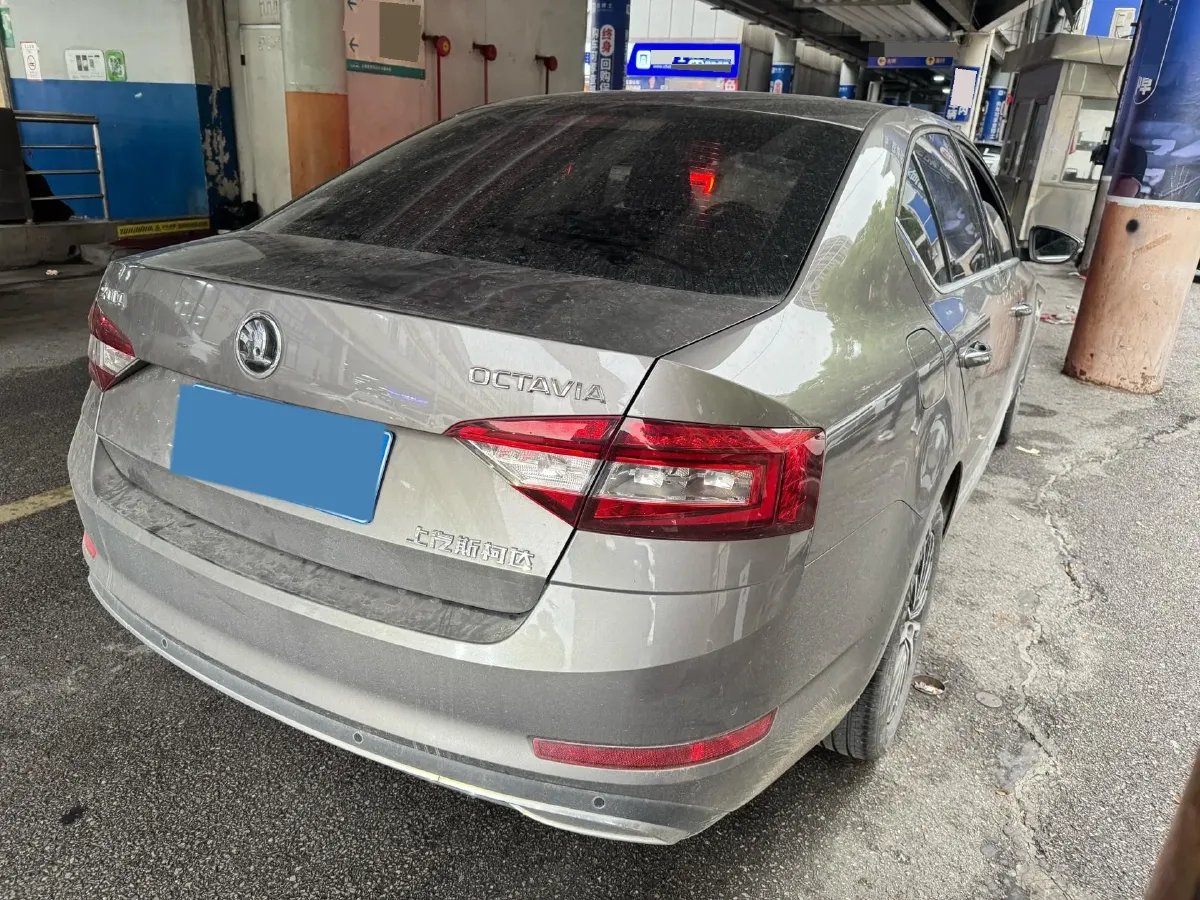2019 Skoda Octavia 1.5L 116HP L4 6AT,autocango,china used car exporter,china ev exporter,chinese used car exporter,chinese used ev exporter