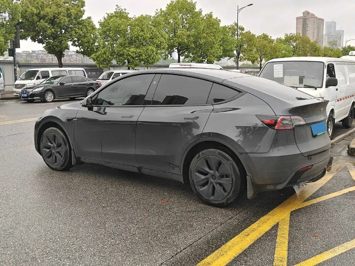 2024 Tesla Model Y BEV 78.4KWH,autocango,china used car exporter,china ev exporter,chinese used car exporter,chinese used ev exporter
