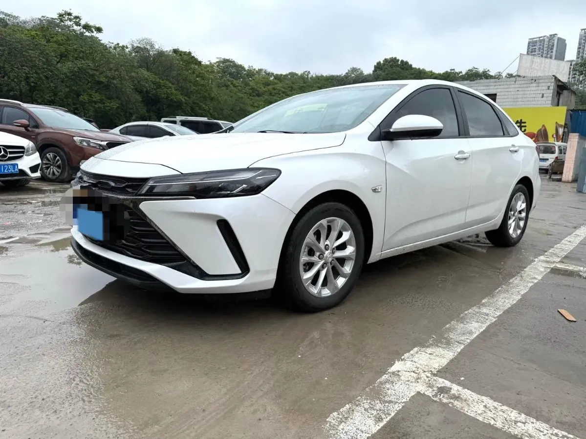 2023 Chevrolet Monza 1.5L 113HP L4 6DCT,autocango,china used car exporter,china ev exporter,chinese used car exporter,chinese used ev exporter