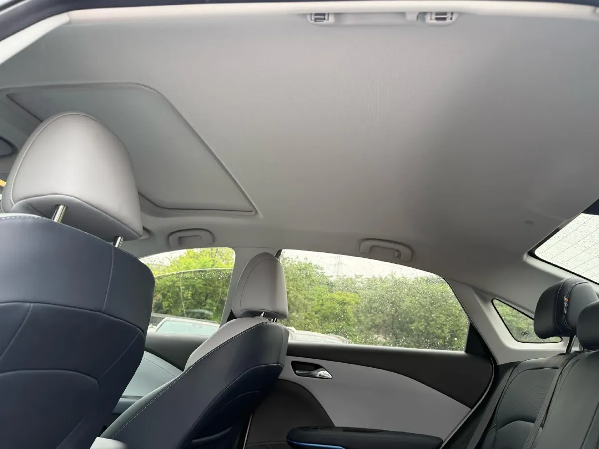 2023 Chevrolet Monza 1.5L 113HP L4 6DCT,autocango,china used car exporter,china ev exporter,chinese used car exporter,chinese used ev exporter