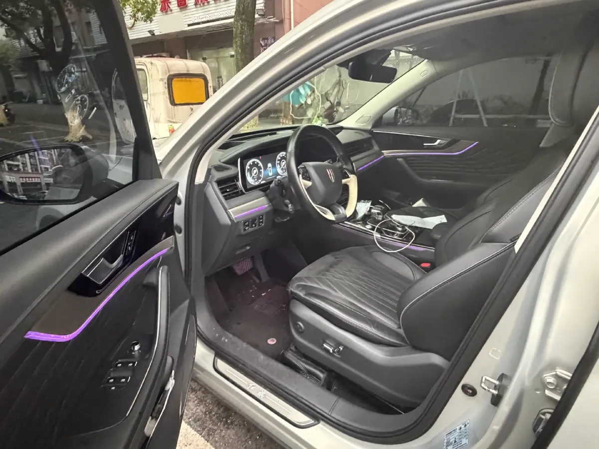 2022 HongQi HS5 2.0T 224HP L4 6AT,autocango,china used car exporter,china ev exporter,chinese used car exporter,chinese used ev exporter