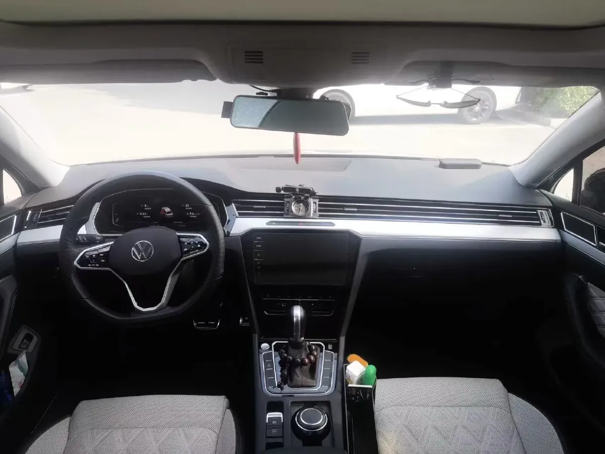 2023 Volkswagen Magotan 2.0T 186HP L4 7DCT,autocango,china used car exporter,china ev exporter,chinese used car exporter,chinese used ev exporter