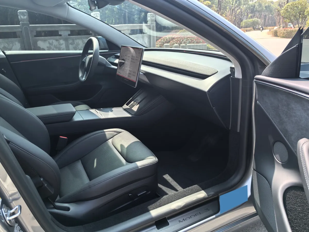 2025 Tesla Model 3 BEV,autocango,china used car exporter,china ev exporter,chinese used car exporter,chinese used ev exporter