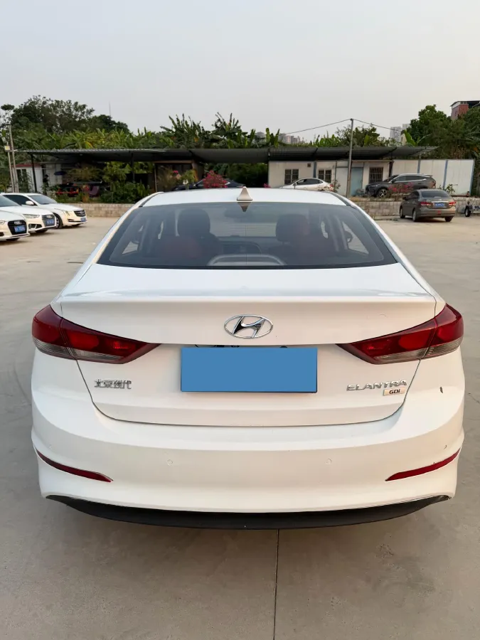 2016 Hyundai Elantra 1.6L 130HP L4 6AT,autocango,china used car exporter,china ev exporter,chinese used car exporter,chinese used ev exporter