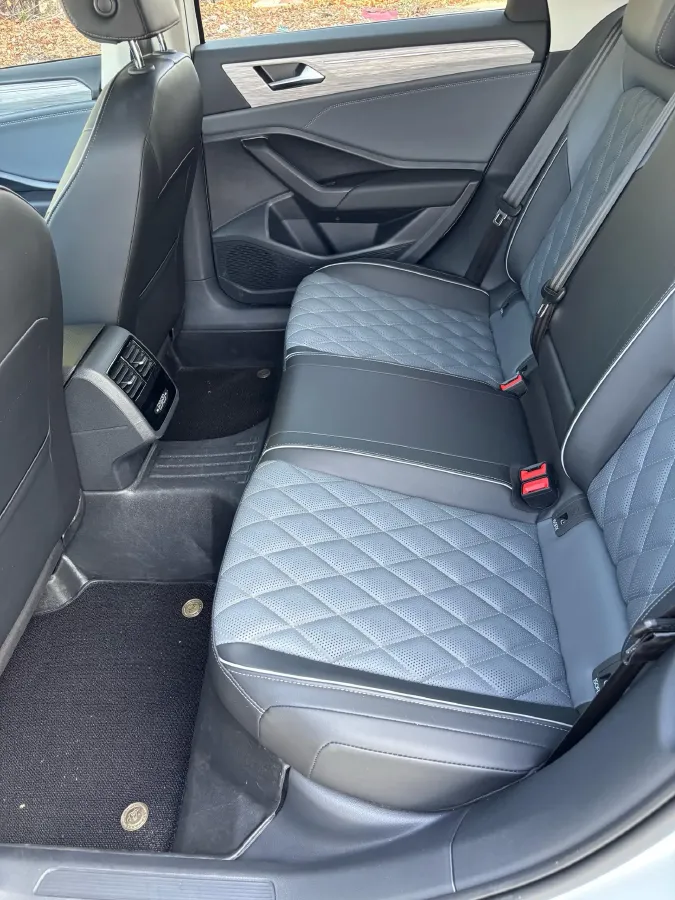 2023 Volkswagen Sagitar 1.5T 160HP L4 7DCT,autocango,china used car exporter,china ev exporter,chinese used car exporter,chinese used ev exporter