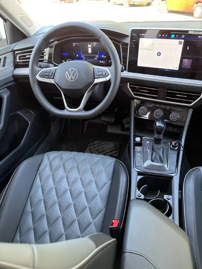 2023 Volkswagen Sagitar 1.5T 160HP L4 7DCT,autocango,china used car exporter,china ev exporter,chinese used car exporter,chinese used ev exporter