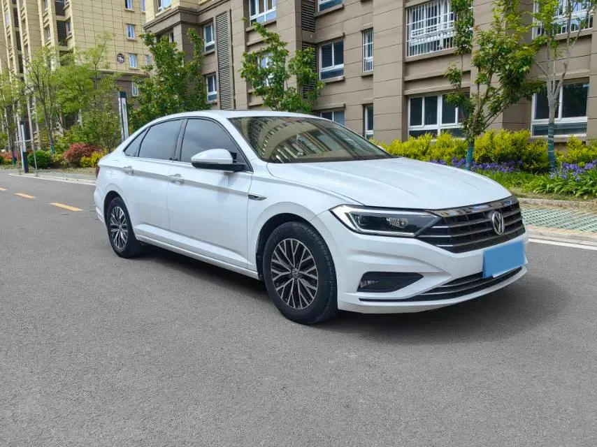 2019 Jeep Renegade 1.3T 173HP L4 7DCT,autocango,china used car exporter,china ev exporter,chinese used car exporter,chinese used ev exporter