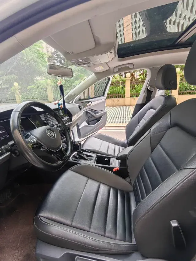 2019 Jeep Renegade 1.3T 173HP L4 7DCT,autocango,china used car exporter,china ev exporter,chinese used car exporter,chinese used ev exporter