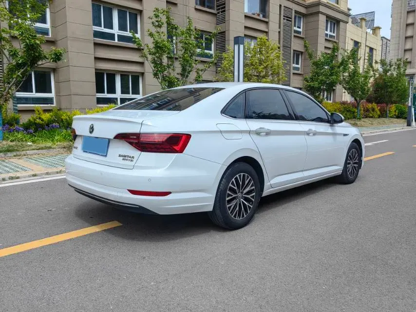 2019 Jeep Renegade 1.3T 173HP L4 7DCT,autocango,china used car exporter,china ev exporter,chinese used car exporter,chinese used ev exporter