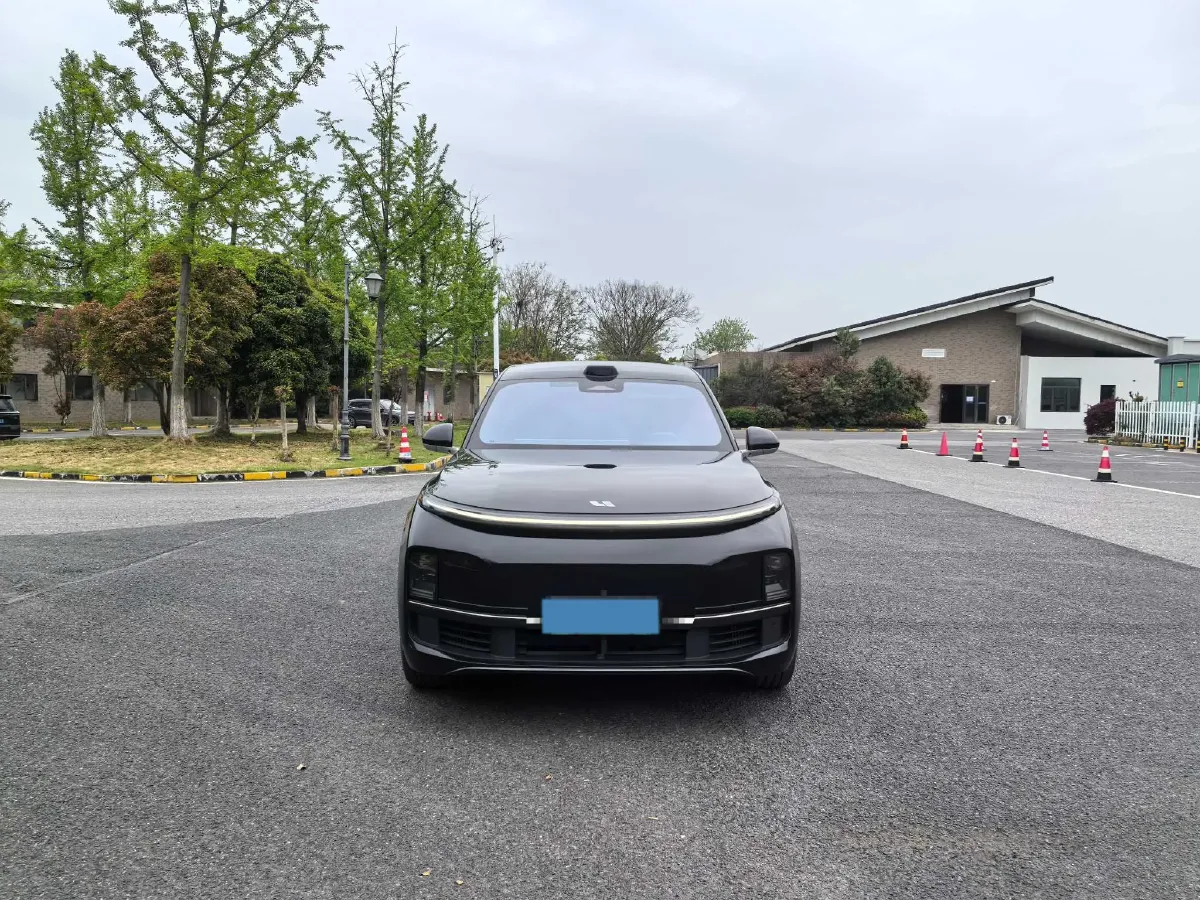 2022 Li L9 Range Extended 154HP REEV 42.6KWH,autocango,china used car exporter,china ev exporter,chinese used car exporter,chinese used ev exporter