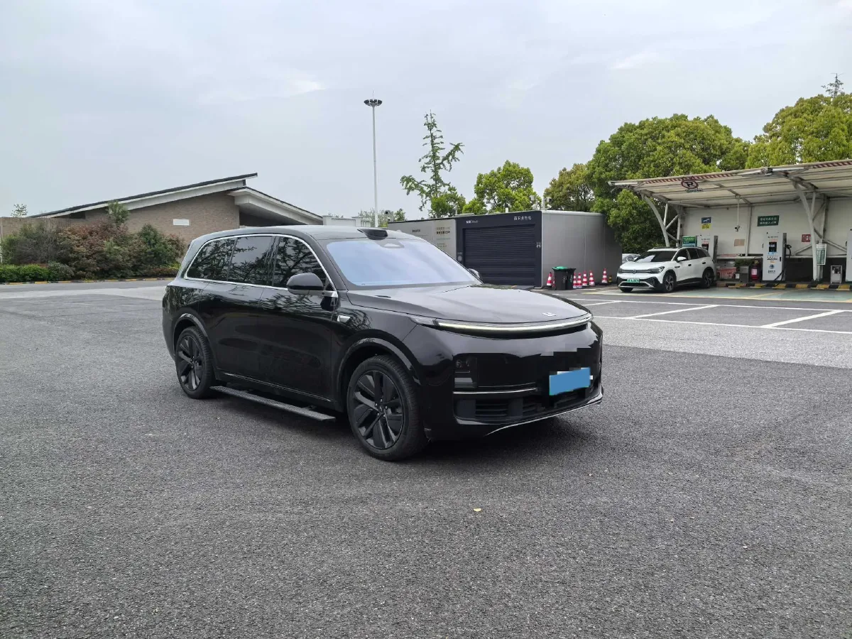 2022 Li L9 Range Extended 154HP REEV 42.6KWH,autocango,china used car exporter,china ev exporter,chinese used car exporter,chinese used ev exporter