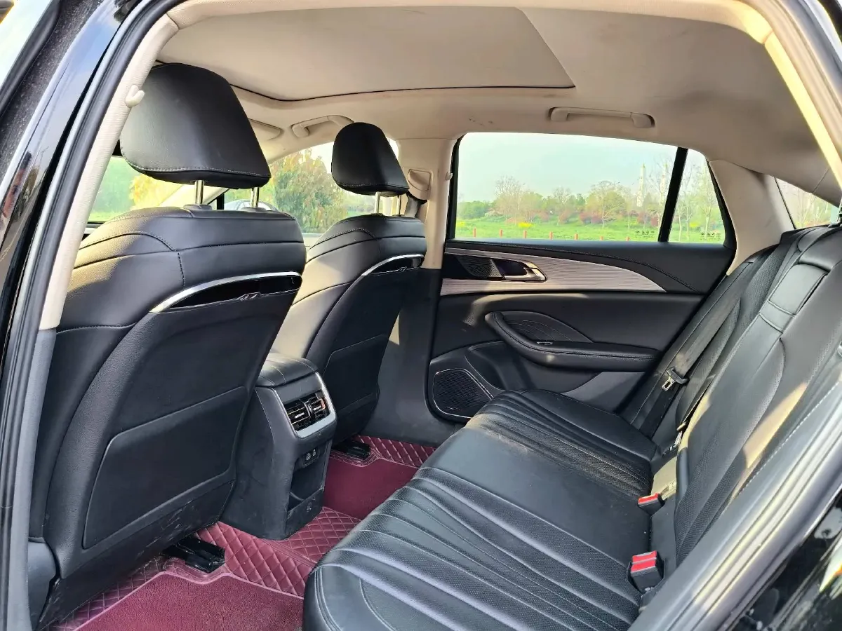 2023 HongQi H5 1.5T 169HP L4 7DCT,autocango,china used car exporter,china ev exporter,chinese used car exporter,chinese used ev exporter