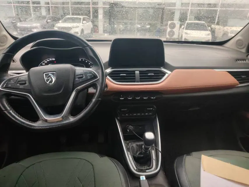 2017 BaoJun 510 1.5L 112HP L4 6MT,autocango,china used car exporter,china ev exporter,chinese used car exporter,chinese used ev exporter