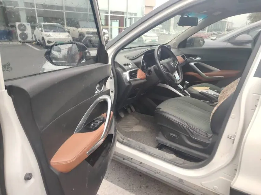 2017 BaoJun 510 1.5L 112HP L4 6MT,autocango,china used car exporter,china ev exporter,chinese used car exporter,chinese used ev exporter