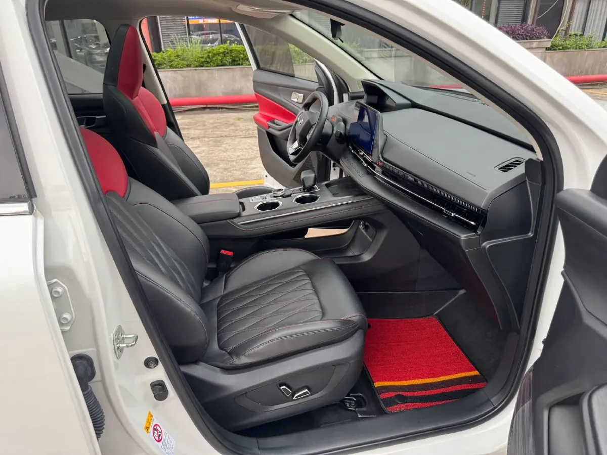 2022 ChangAn CS55 Plus 1.5T 188HP L4 7DCT,autocango,china used car exporter,china ev exporter,chinese used car exporter,chinese used ev exporter