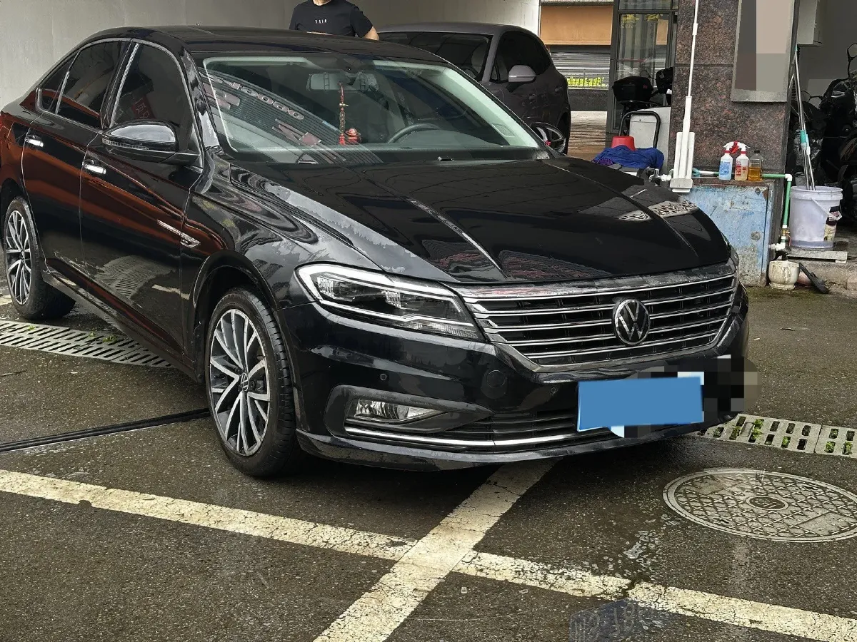 2022 Volkswagen T-Roc 1.4T 150HP L4 7DCT,autocango,china used car exporter,china ev exporter,chinese used car exporter,chinese used ev exporter