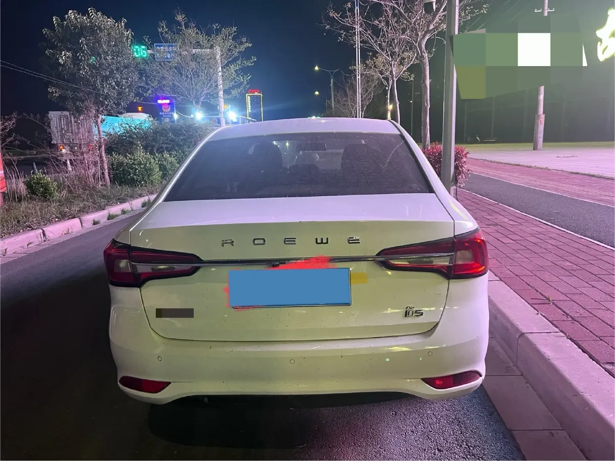 2019 Roewe i5 1.5L 120HP L4 5MT,autocango,china used car exporter,china ev exporter,chinese used car exporter,chinese used ev exporter