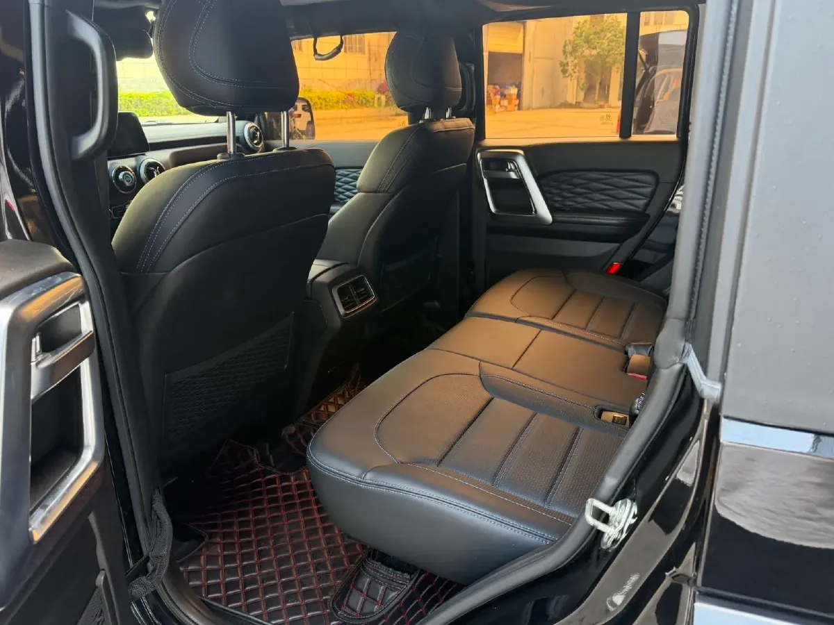 2019 Beijing BJ40 2.0T 218HP L4 6AT,autocango,china used car exporter,china ev exporter,chinese used car exporter,chinese used ev exporter