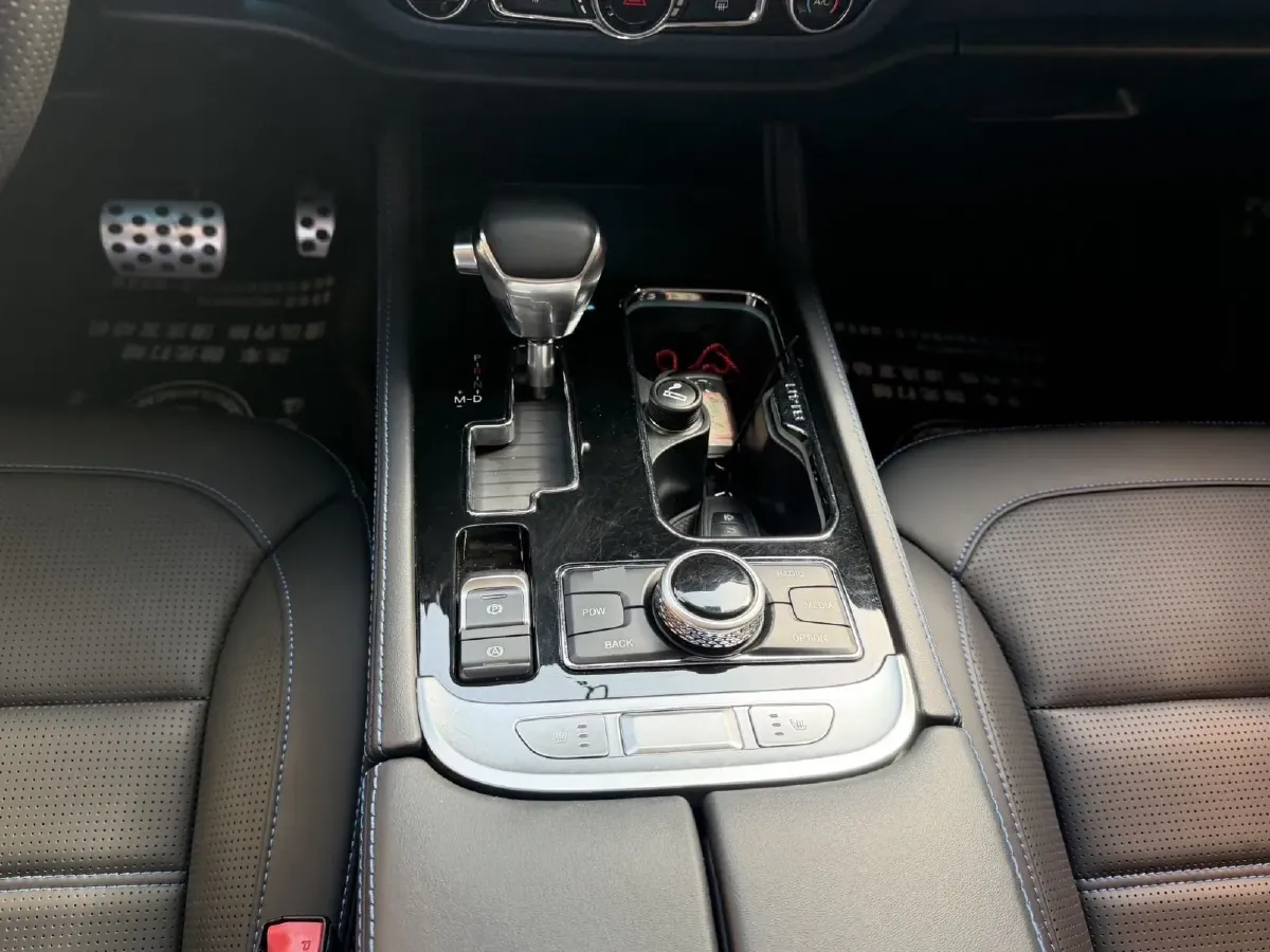 2019 Beijing BJ40 2.0T 218HP L4 6AT,autocango,china used car exporter,china ev exporter,chinese used car exporter,chinese used ev exporter