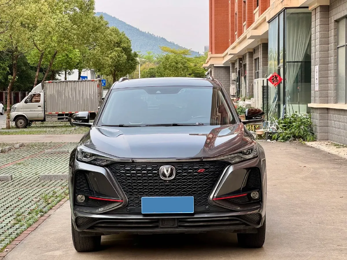 2020 ChangAn CS75 Plus 2.0T 233HP L4 8AT,autocango,china used car exporter,china ev exporter,chinese used car exporter,chinese used ev exporter