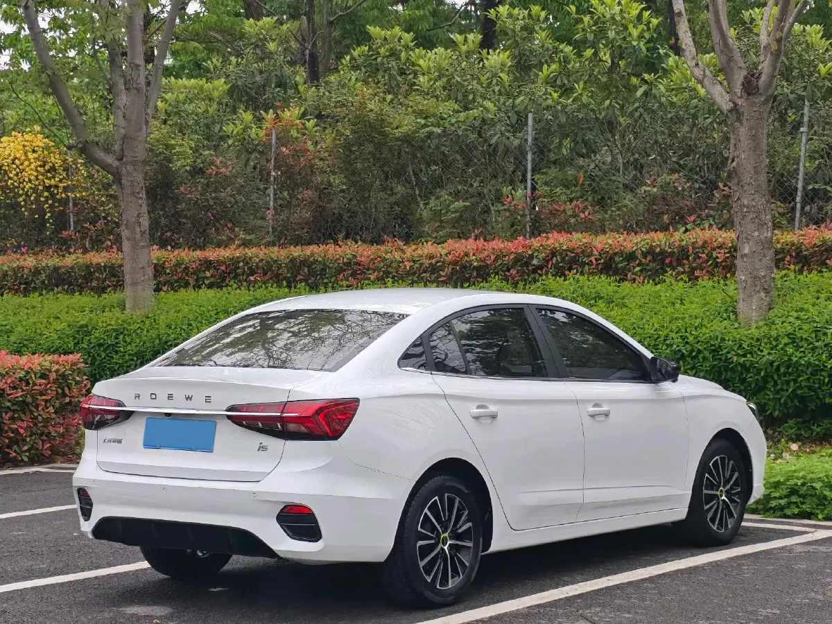 2021 Roewe i5 1.5L 120HP L4 CVT,autocango,china used car exporter,china ev exporter,chinese used car exporter,chinese used ev exporter