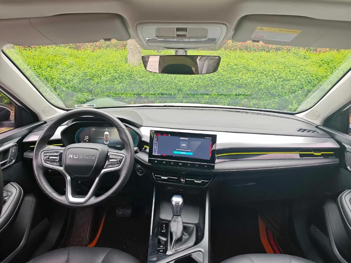 2021 Roewe i5 1.5L 120HP L4 CVT,autocango,china used car exporter,china ev exporter,chinese used car exporter,chinese used ev exporter