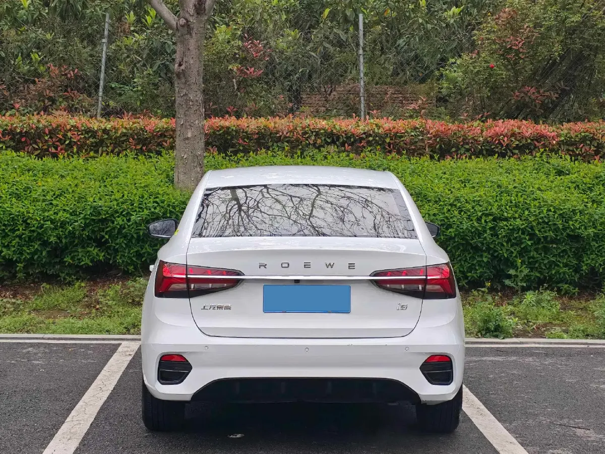 2021 Roewe i5 1.5L 120HP L4 CVT,autocango,china used car exporter,china ev exporter,chinese used car exporter,chinese used ev exporter