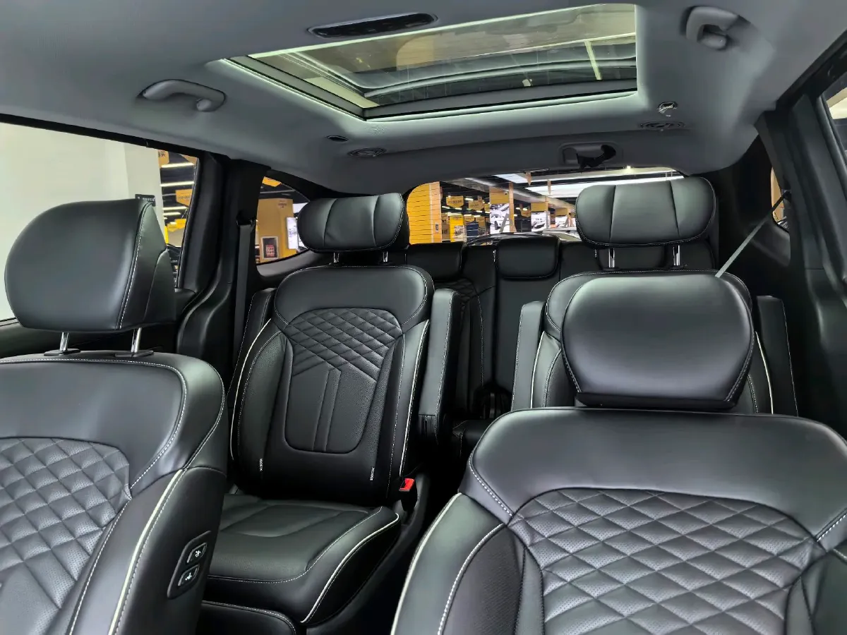 2022 Hyundai Custo 1.5T 170HP L4 8AT,autocango,china used car exporter,china ev exporter,chinese used car exporter,chinese used ev exporter