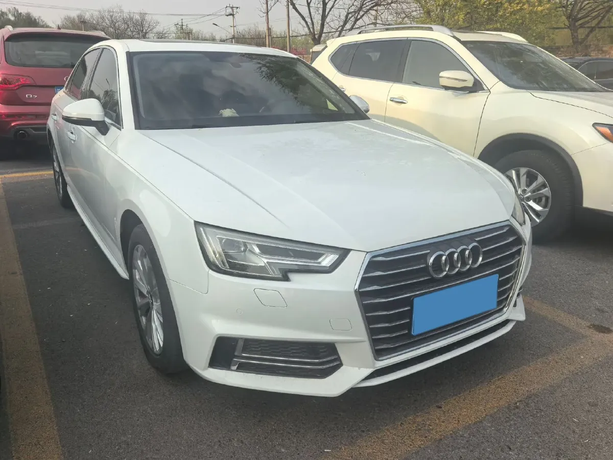 2019 Audi A4L 2.0T 190HP L4 7DCT,autocango,china used car exporter,china ev exporter,chinese used car exporter,chinese used ev exporter