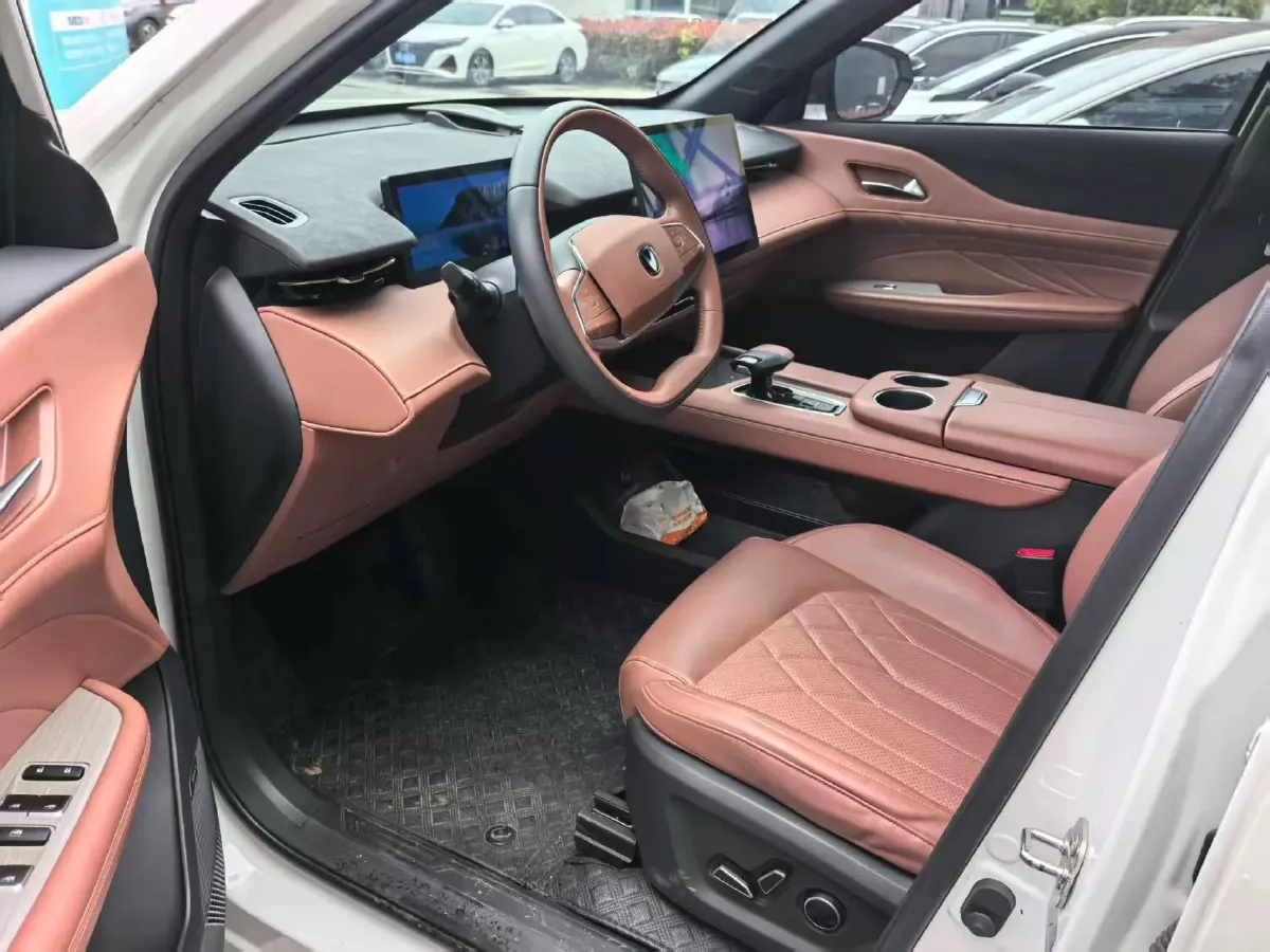 2024 ChangAn UNI-Z 1.5L 98HP L4 E-CVT PHEV 18.4KWH,autocango,china used car exporter,china ev exporter,chinese used car exporter,chinese used ev exporter