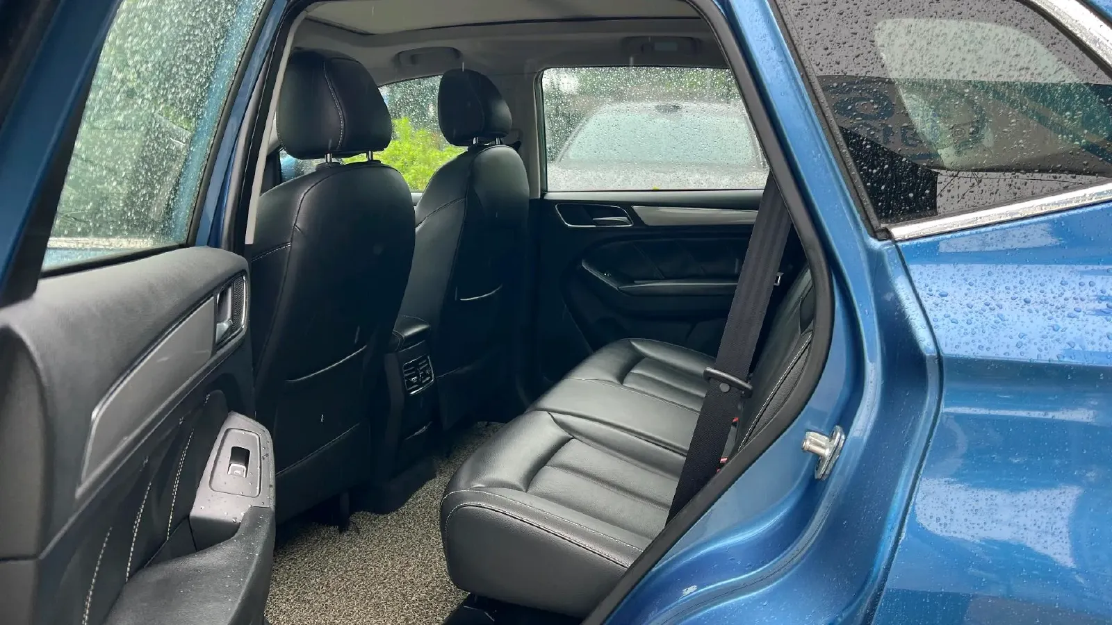 2018 Roewe RX5 1.5T 169HP L4 7DCT,autocango,china used car exporter,china ev exporter,chinese used car exporter,chinese used ev exporter