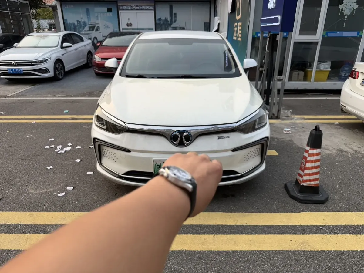 2018 BeiJing Auto EU5 BEV 60.23KWH,autocango,china used car exporter,china ev exporter,chinese used car exporter,chinese used ev exporter