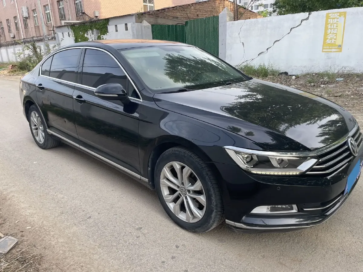 2018 Volkswagen Magotan 1.8T 180HP L4 7DCT,autocango,china used car exporter,china ev exporter,chinese used car exporter,chinese used ev exporter