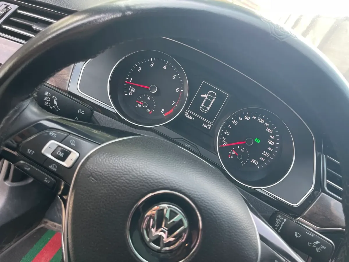 2018 Volkswagen Magotan 1.8T 180HP L4 7DCT,autocango,china used car exporter,china ev exporter,chinese used car exporter,chinese used ev exporter