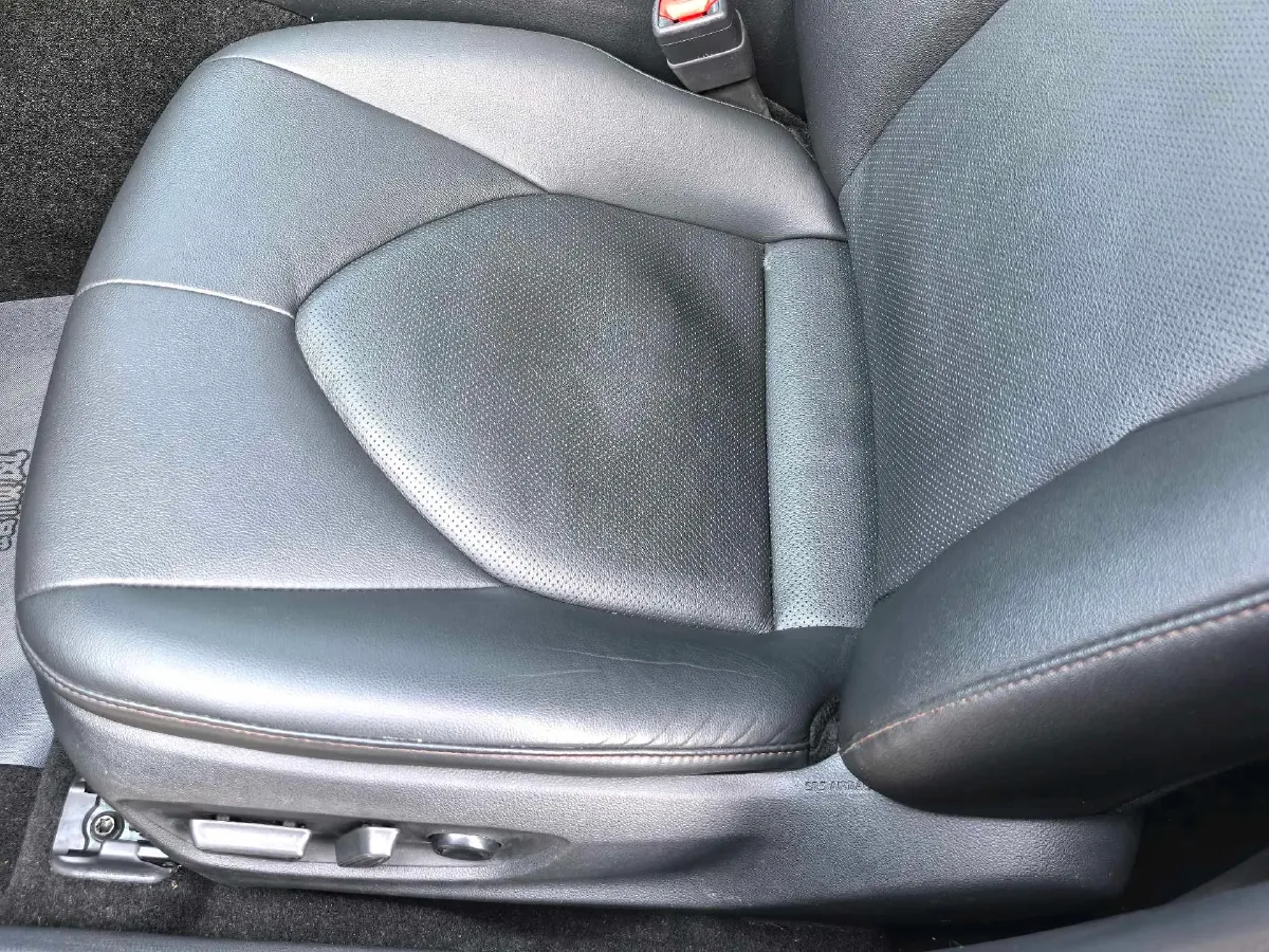 2023 Toyota Camry 2.0L 177HP L4 CVT,autocango,china used car exporter,china ev exporter,chinese used car exporter,chinese used ev exporter