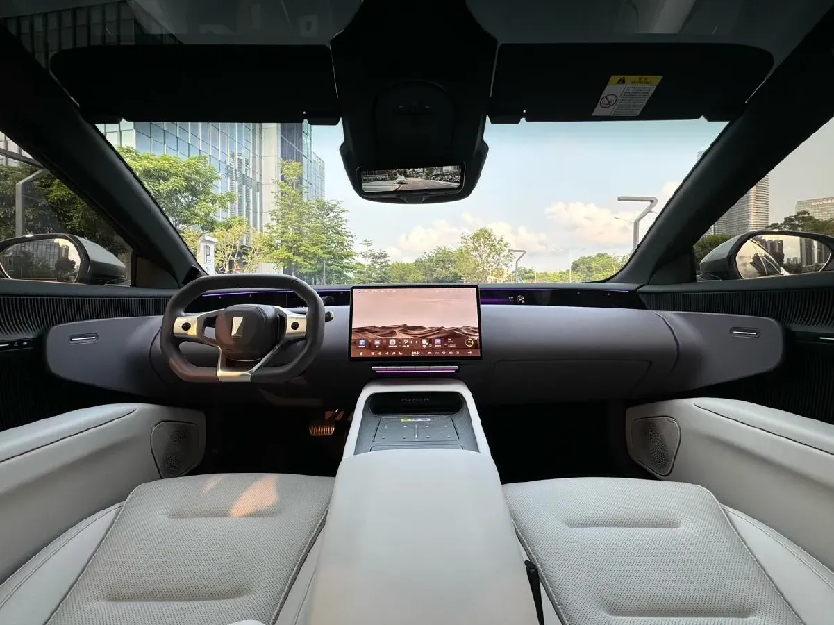 2025 Avatr 12 1.5T 156HP L4 REEV 39.05KWH,autocango,china used car exporter,china ev exporter,chinese used car exporter,chinese used ev exporter