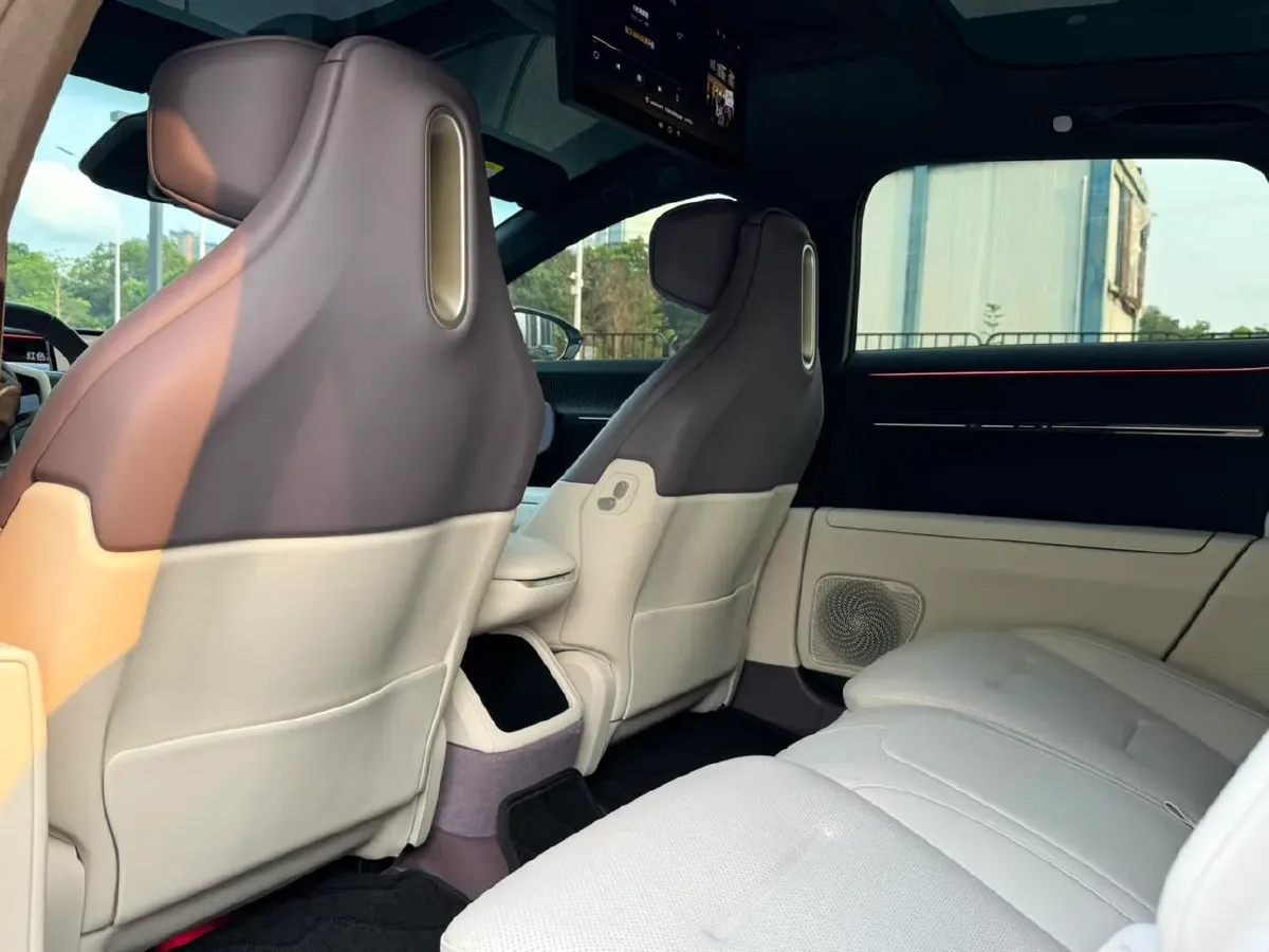 2025 Avatr 12 1.5T 156HP L4 REEV 39.05KWH,autocango,china used car exporter,china ev exporter,chinese used car exporter,chinese used ev exporter