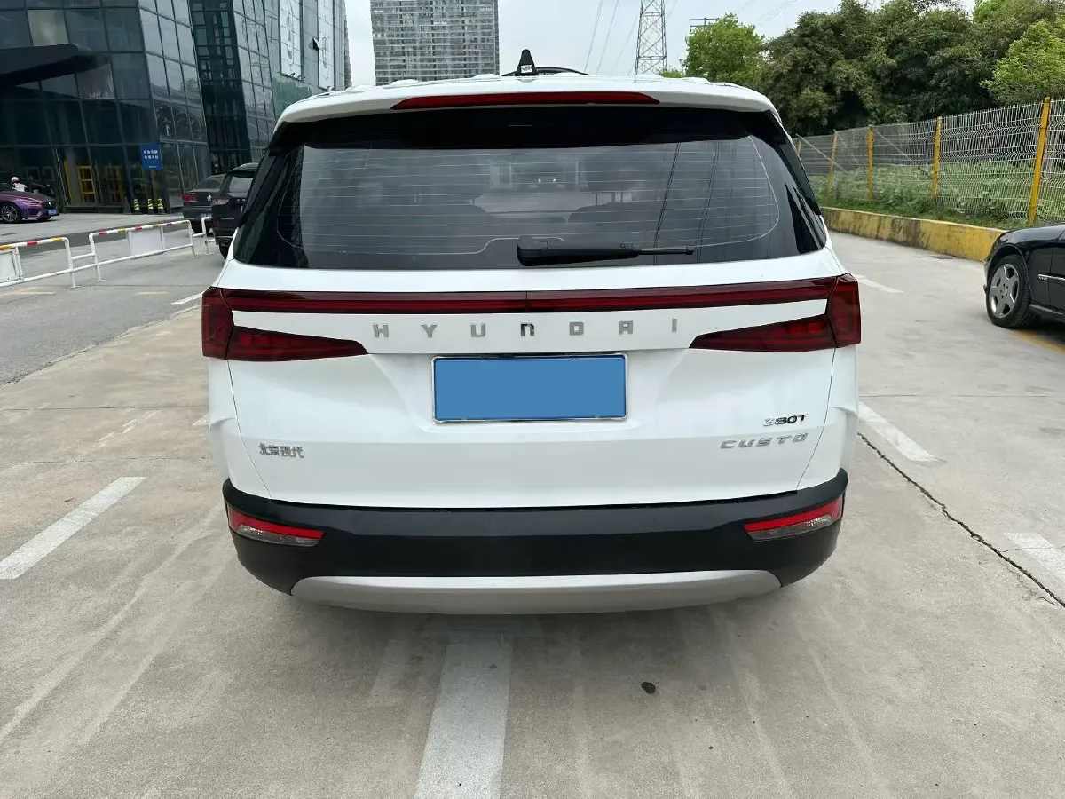 2021 Hyundai Custo 2.0T 236HP L4 8AT,autocango,china used car exporter,china ev exporter,chinese used car exporter,chinese used ev exporter