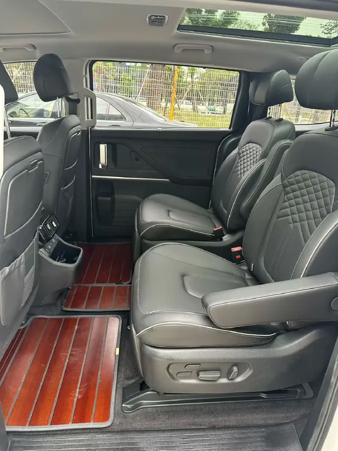 2021 Hyundai Custo 2.0T 236HP L4 8AT,autocango,china used car exporter,china ev exporter,chinese used car exporter,chinese used ev exporter